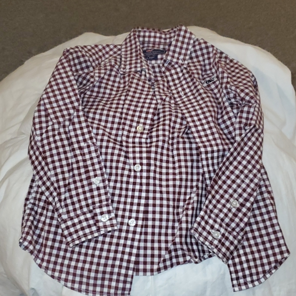 Brown and white vineyard vines boys shirt